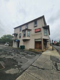Building Photo - 118-120 S. Courtland St