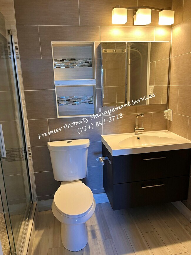 Building Photo - 208 Bonnie Brae Dr