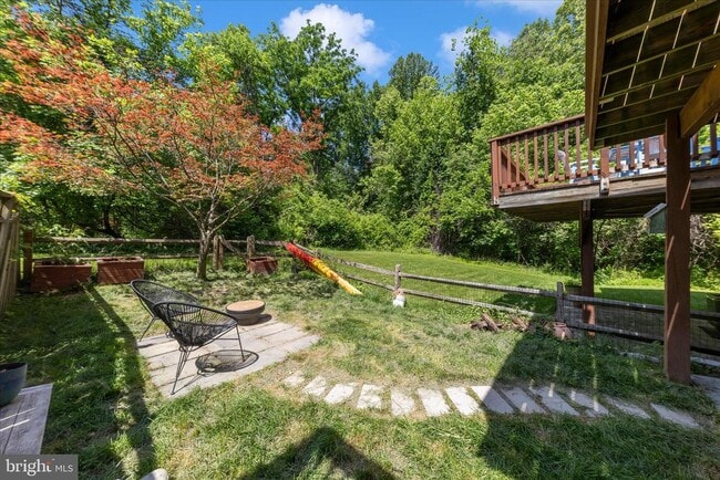 Building Photo - 6631 Beach Dr