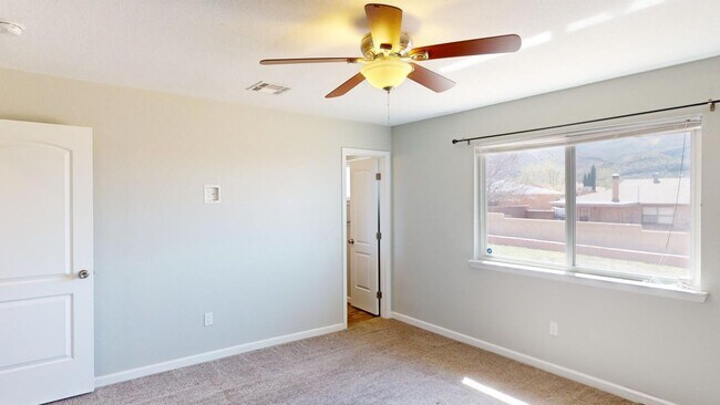 Building Photo - 3206 Thunder Rd