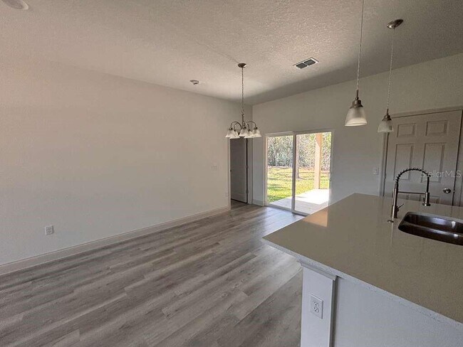 Building Photo - 7908 N Galena Ave