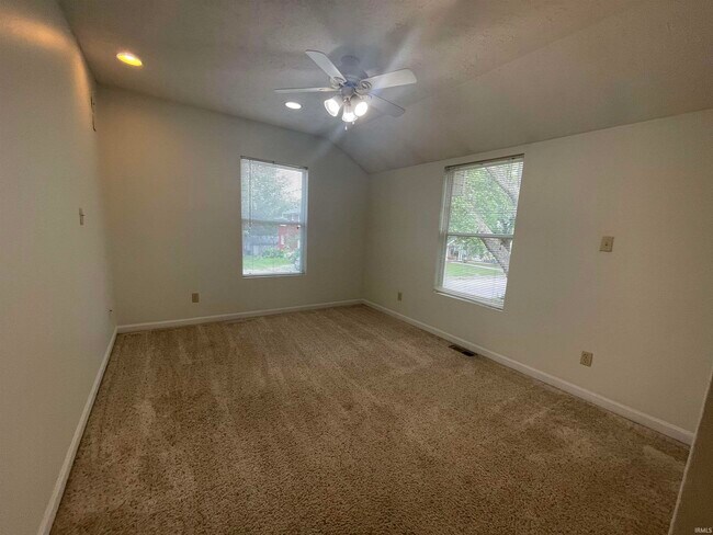 Building Photo - 1200 N Washington St