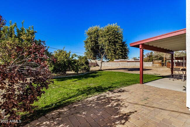 Building Photo - 18006 N Villa Rita Dr