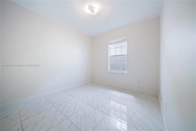Building Photo - 14105 SW 168th Ln