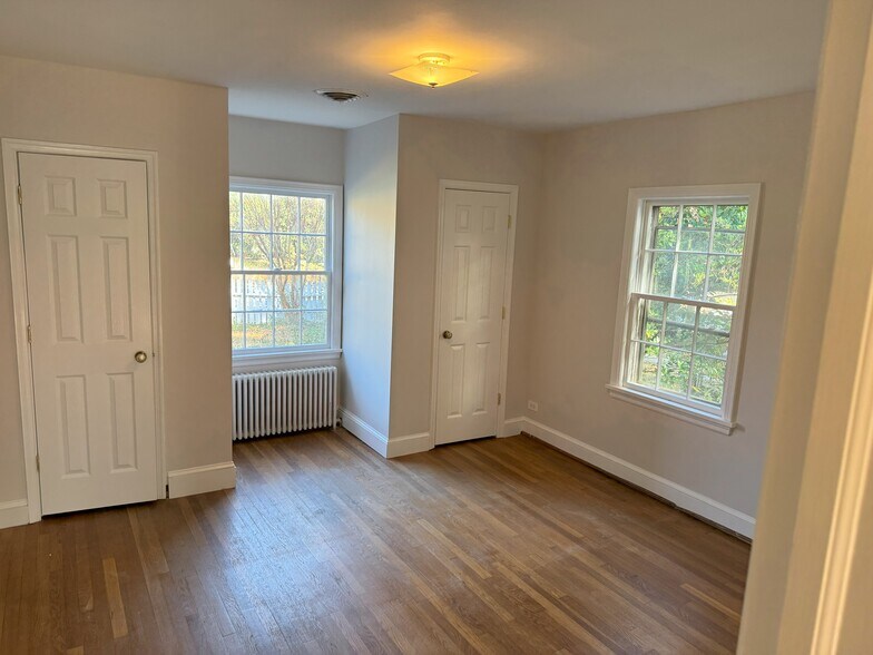 Bedroom 1 - 302 Robertson Ave