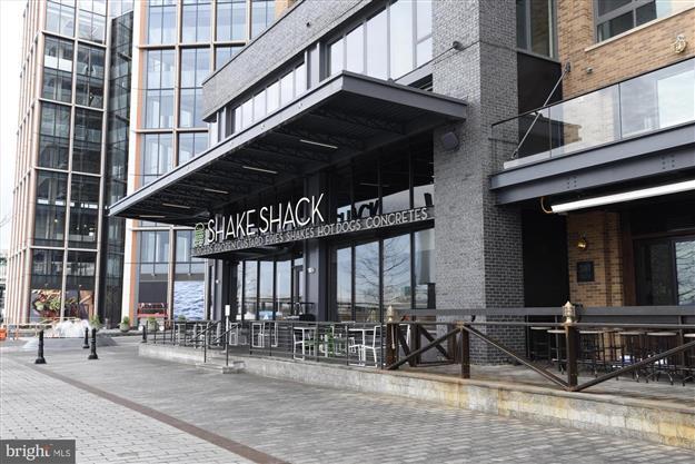 Building Photo - 800 4th St SW