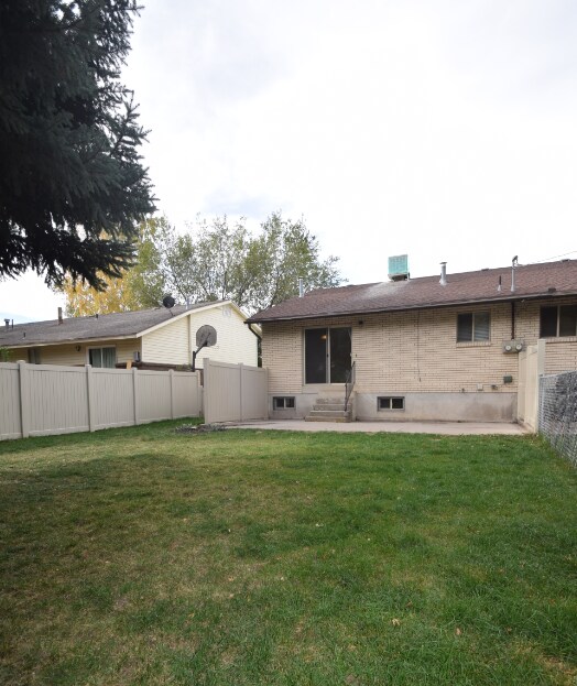 Building Photo - 522 Jackson Ave