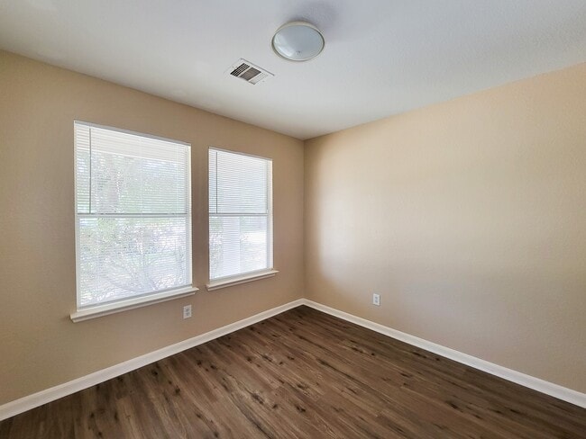 Building Photo - 8106 Arrington Forest Ln