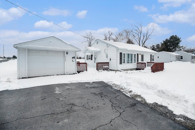 Building Photo - 13185 E Old US Hwy 12