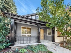 Building Photo - 7301 W Baron Ln