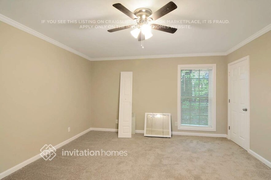 Building Photo - 1243 Gatehouse Dr