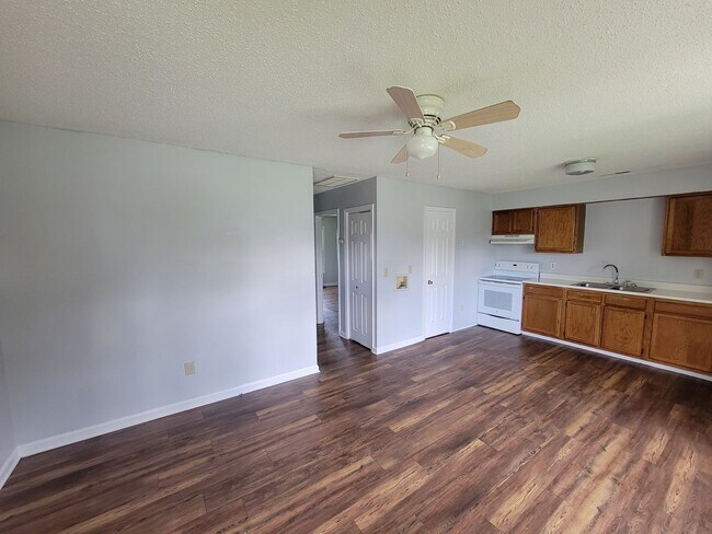 Building Photo - 3410 Calumet Place