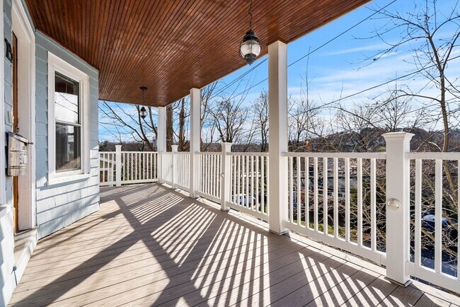 Building Photo - 25 Brayton Rd