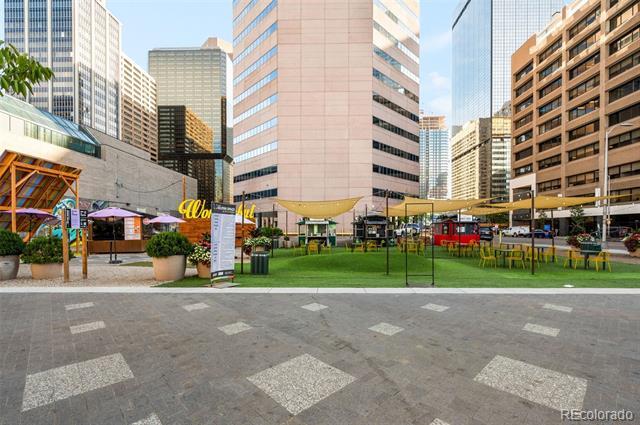 Building Photo - 1555 California St