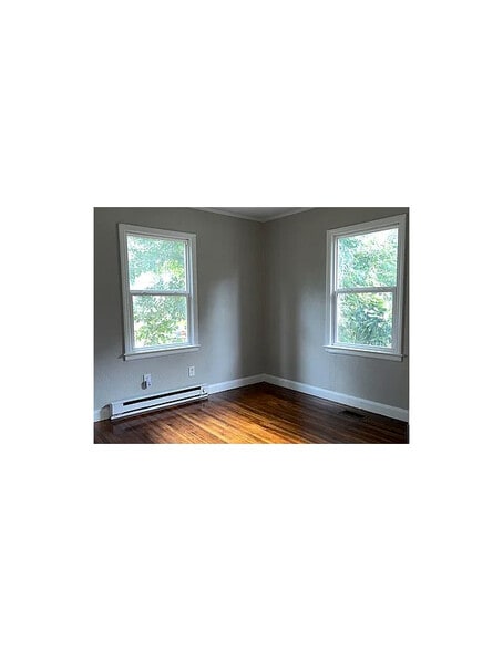 Building Photo - Room in House on West Blvd