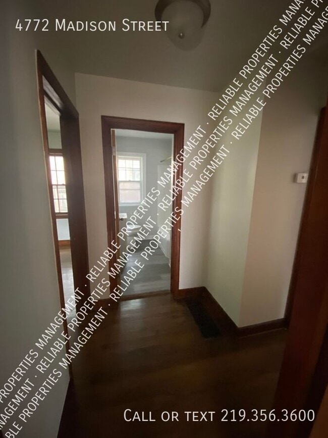 Building Photo - 4772 Madison St