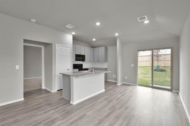 Building Photo - 488 Dalloway St