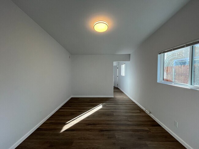 Building Photo - Fully remodeled Reseda 3+2 home w/solar panels to help lower your utility costs!