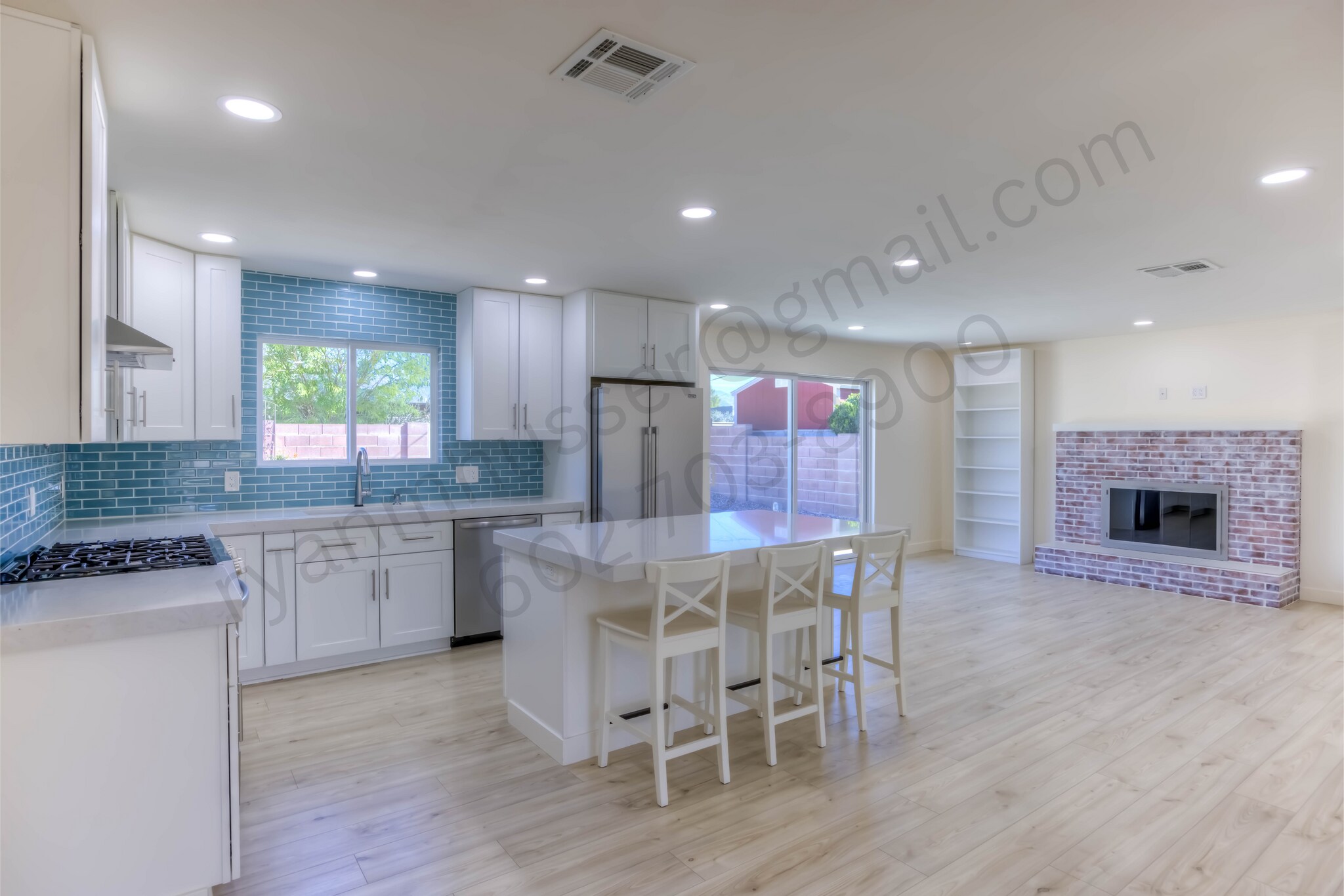 Building Photo - 6821 E 4th St