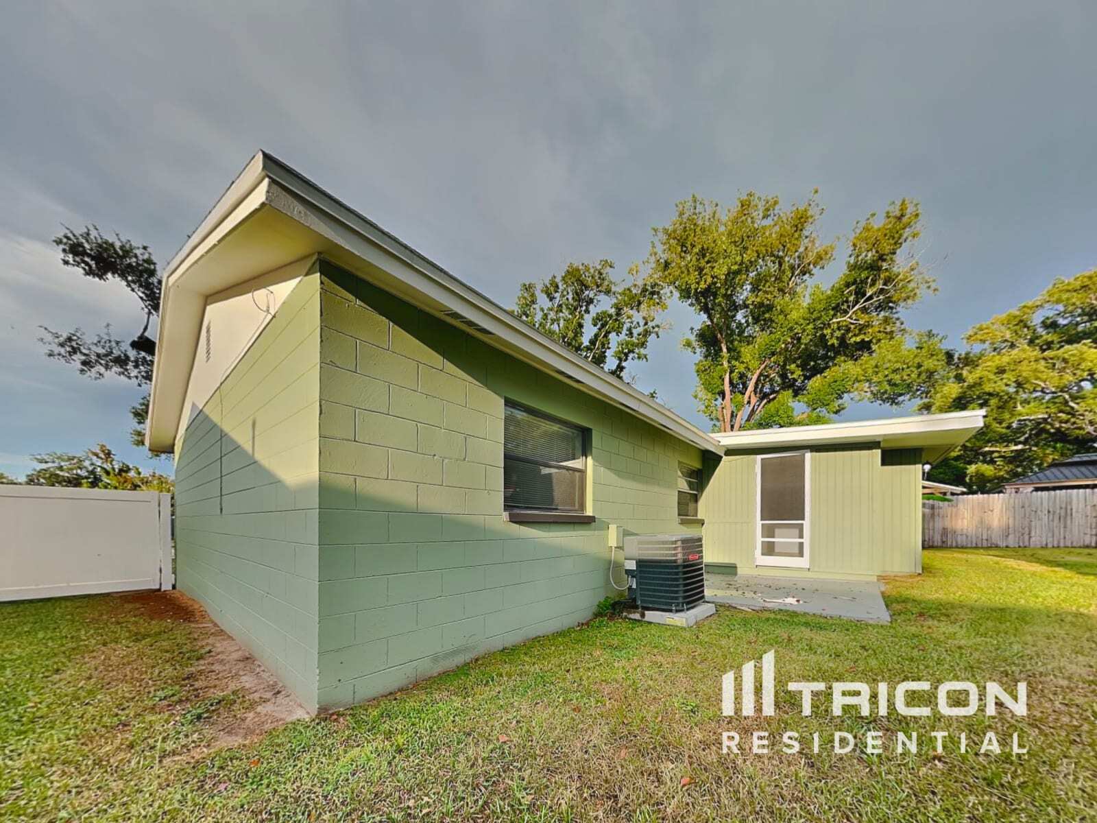 Building Photo - 111 Sheryl Lynn Dr