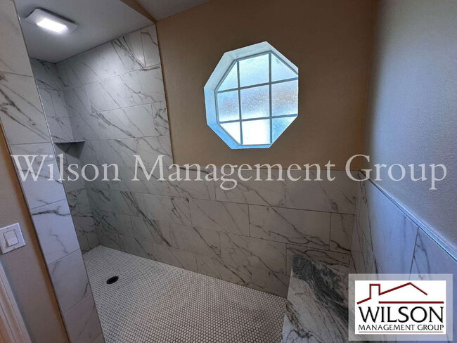 Building Photo - 2843 Crofton Way