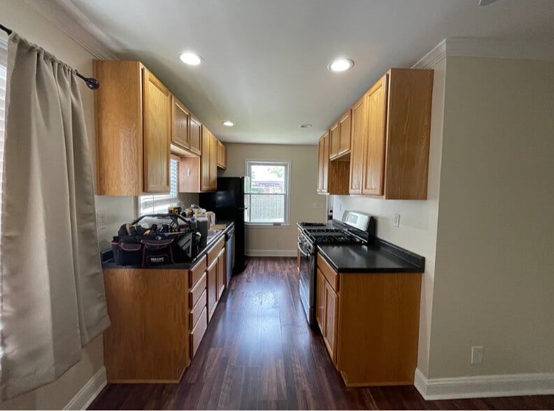 Building Photo - 206 Staebler Ave