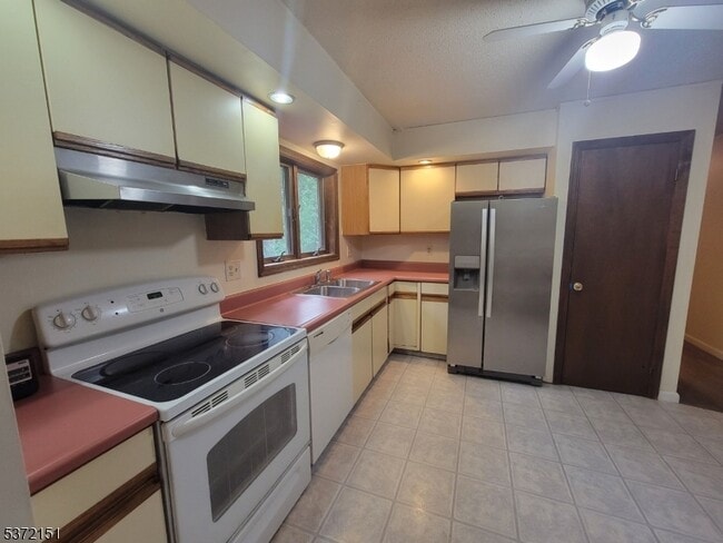 Building Photo - 118 Tomahawk Terrace
