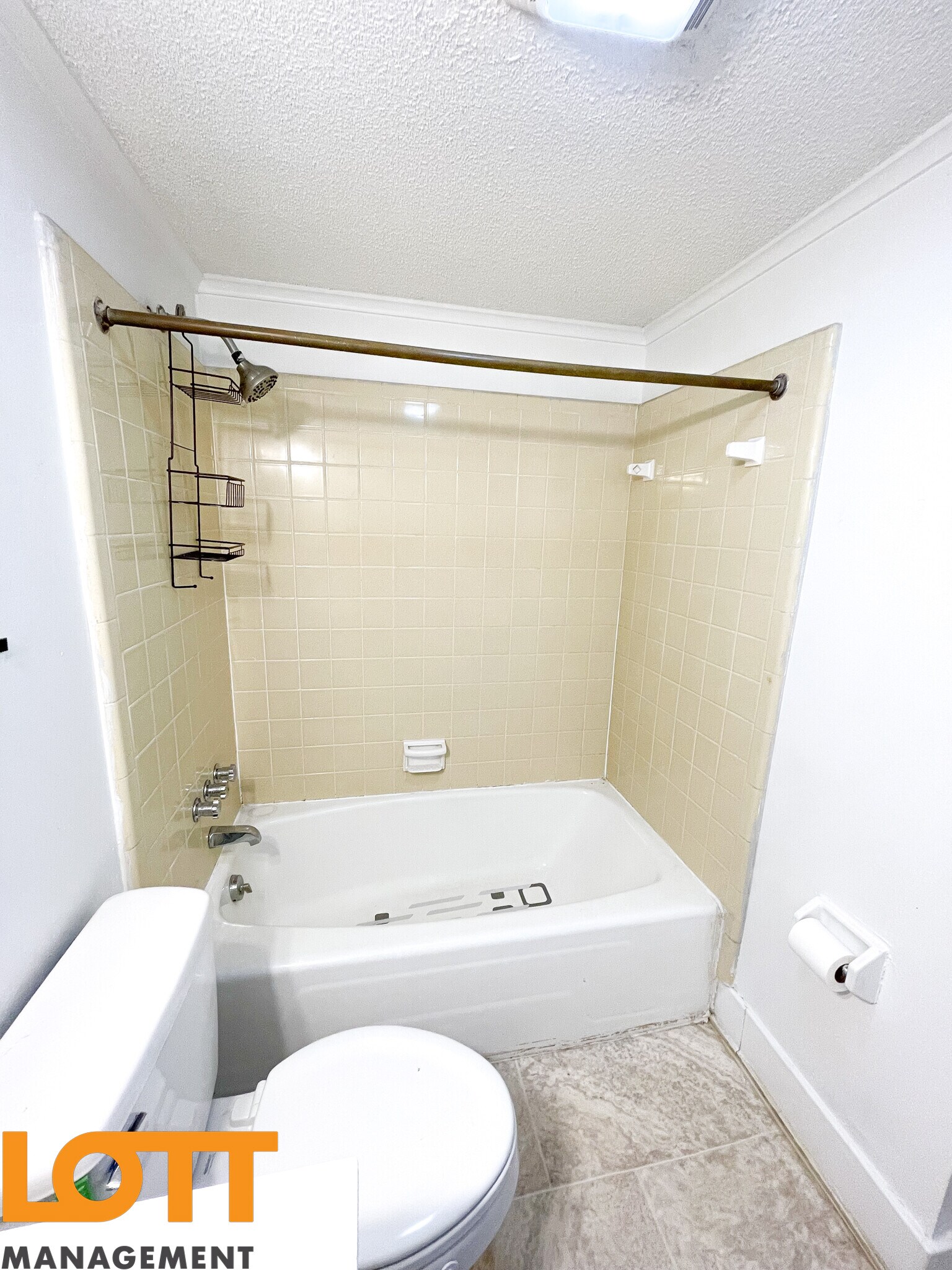 Building Photo - 120 Pueblo St #D