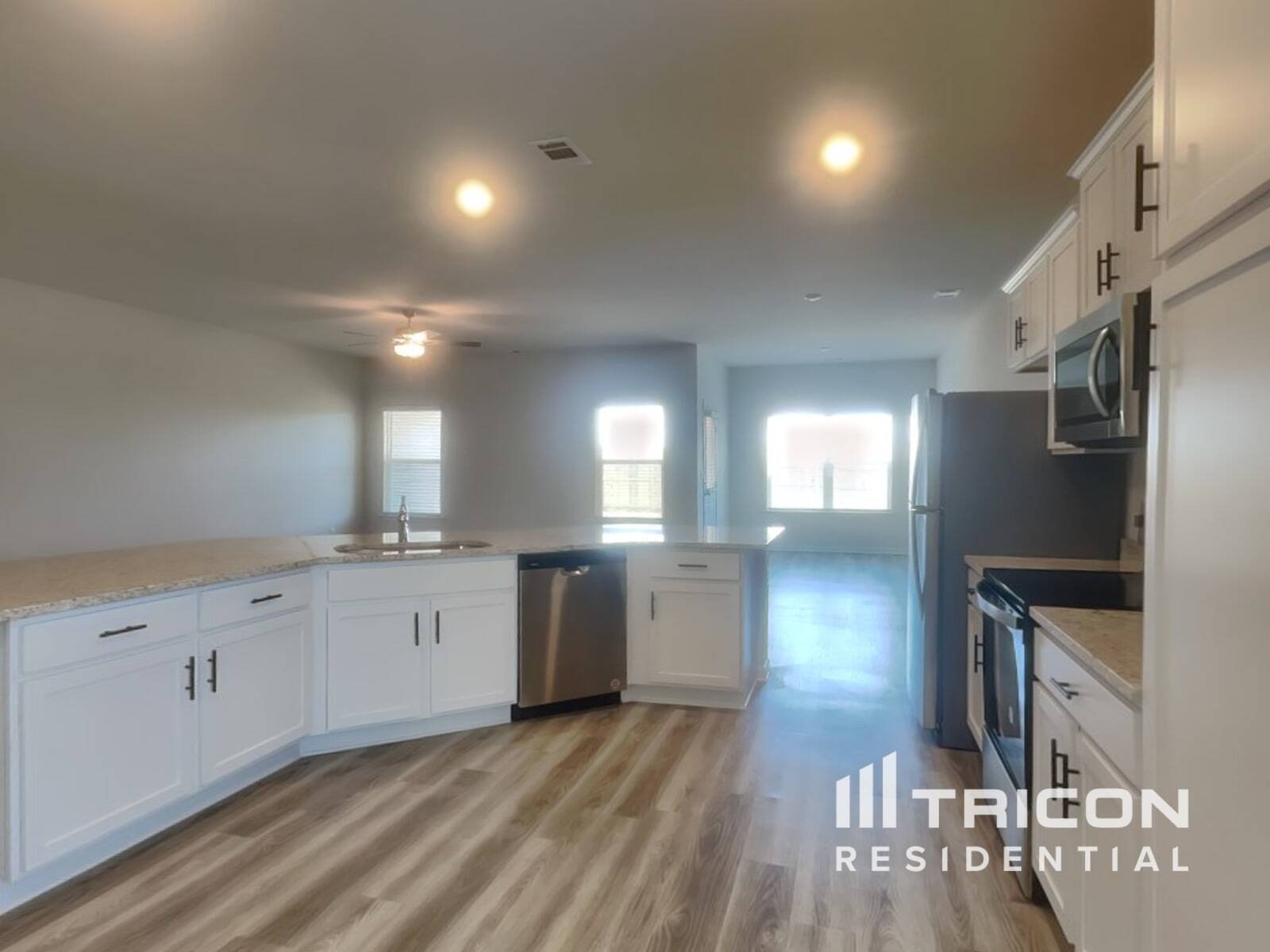 Building Photo - 1025 Claas Wy