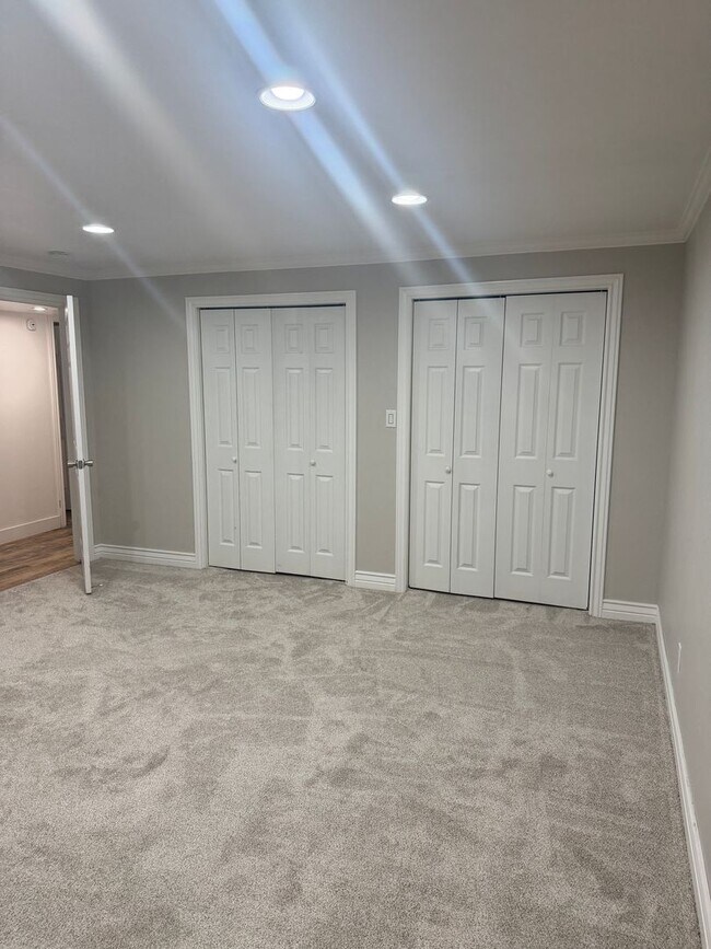 Building Photo - 664 N 960 E
