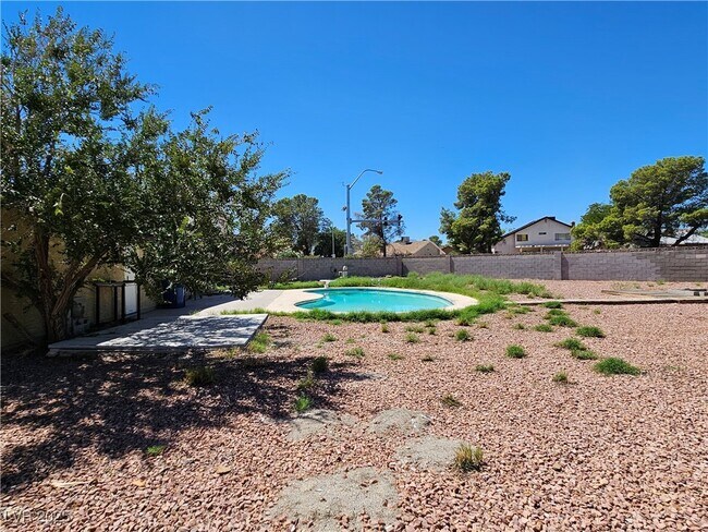 Building Photo - 4525 Troy St