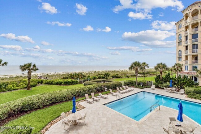 Building Photo - 426 Beachside Pl
