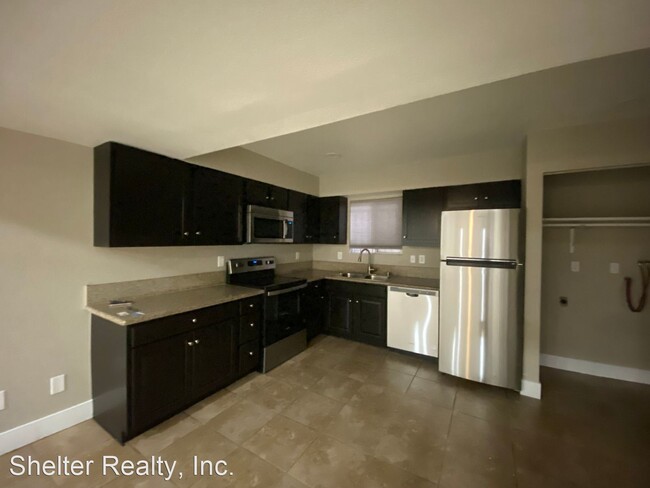 Building Photo - 3501 Rio Robles Dr