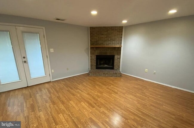 Building Photo - 14447 Four Chimney Dr