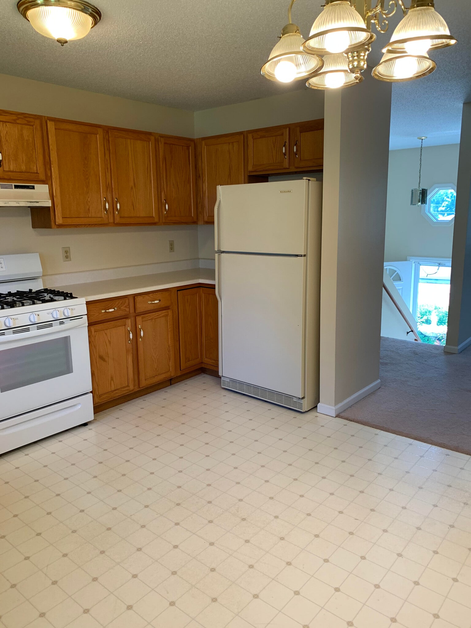 Building Photo - 1002 Quarry Ave SW