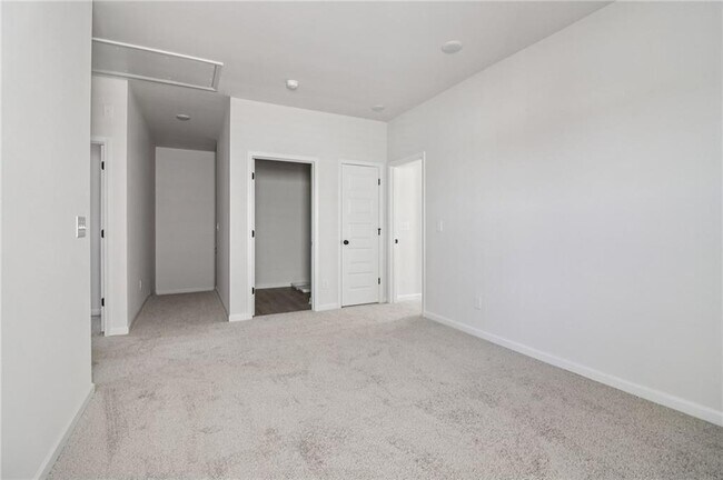 Building Photo - 700 Shetland Trl