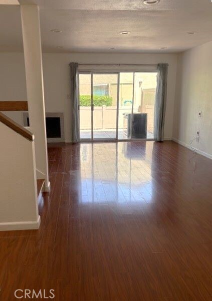 Building Photo - 5749 E Creekside Ave