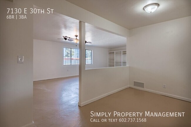 Building Photo - 4 bedroom 2 bath main house with a 2 bed 1...