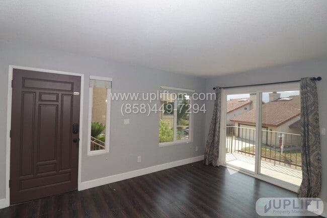 Building Photo - Beautiful Spring Valley home, tri floor 4 ...