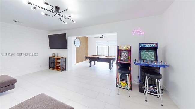 Building Photo - 6630 Cody St