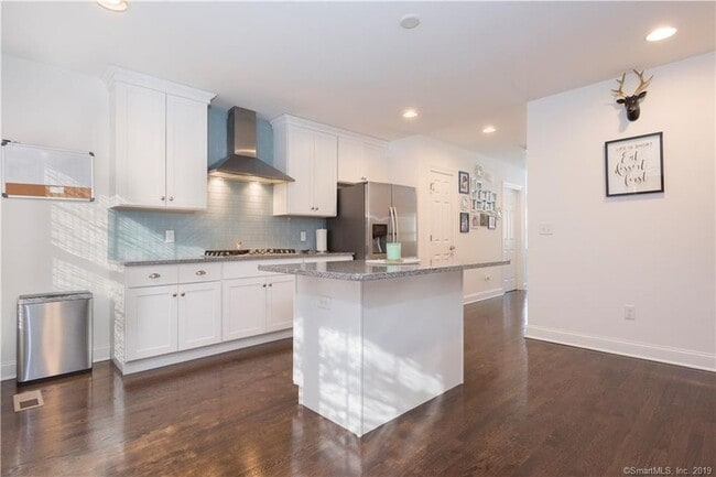 Building Photo - 312 Copper Square Dr