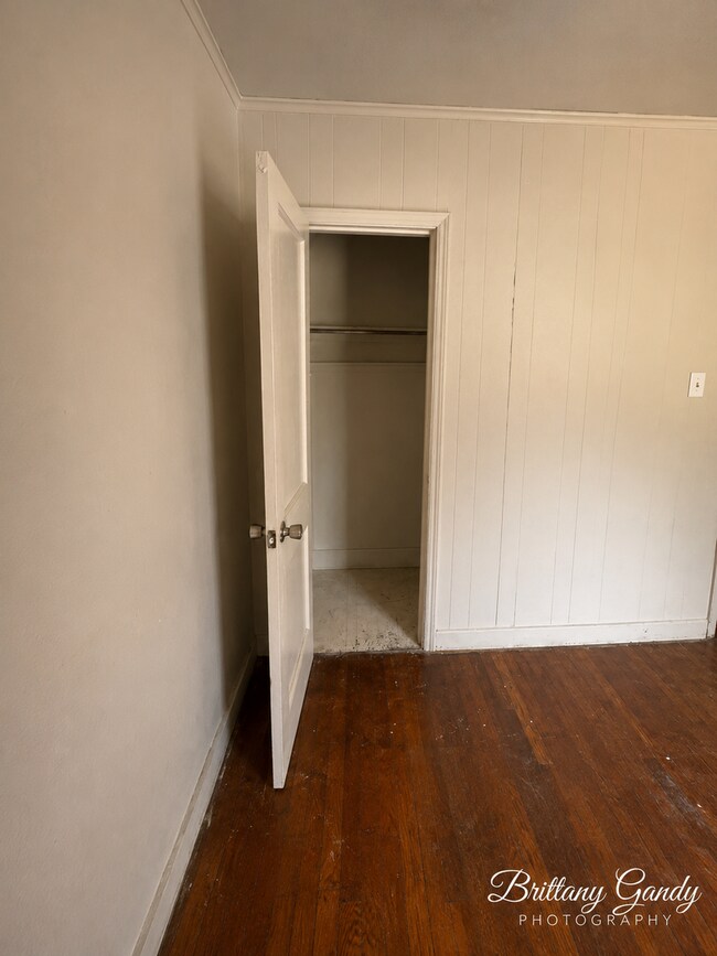 Building Photo - 3826 Huston St