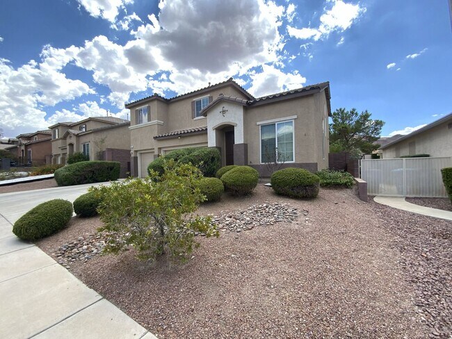 Building Photo - 4 bedrooms and 2.5 bathrooms 2-story home located in Henderson, NV!