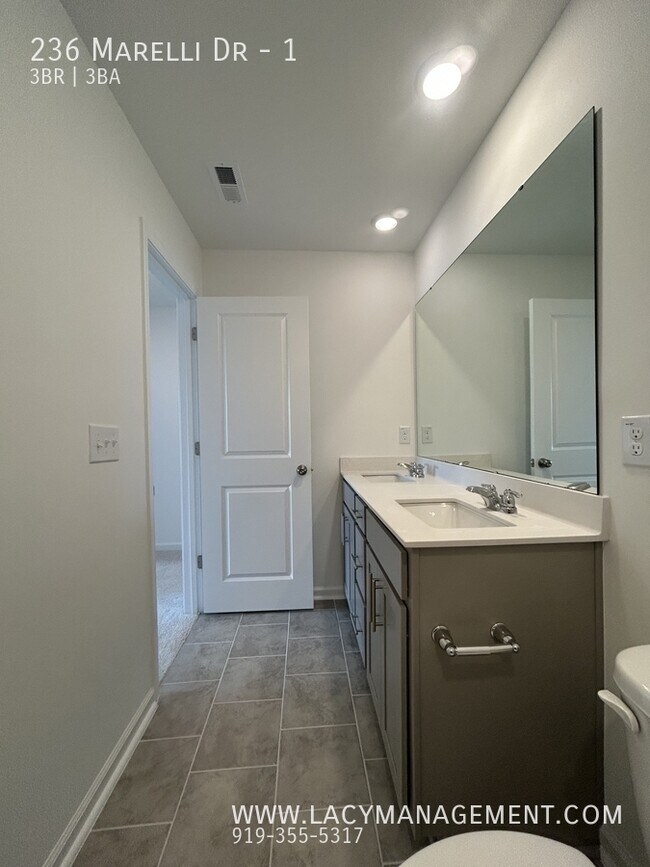 Building Photo - 236 Marelli Dr