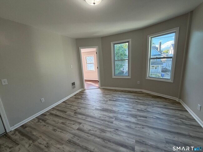 Building Photo - 709 Capitol Ave
