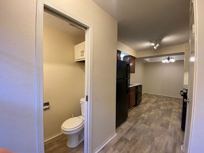 Building Photo - Charming 2 Bedroom, 2.5 Bath Condo, Move-In Ready! Step into this beautifully maintained condo fe...