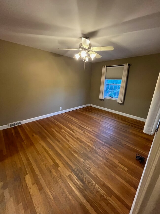 Building Photo - 101 E Westfield Blvd