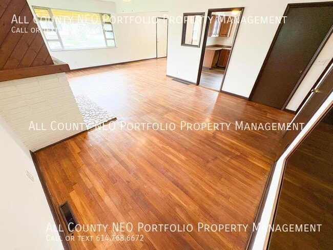 Building Photo - 400 S Highland Ave