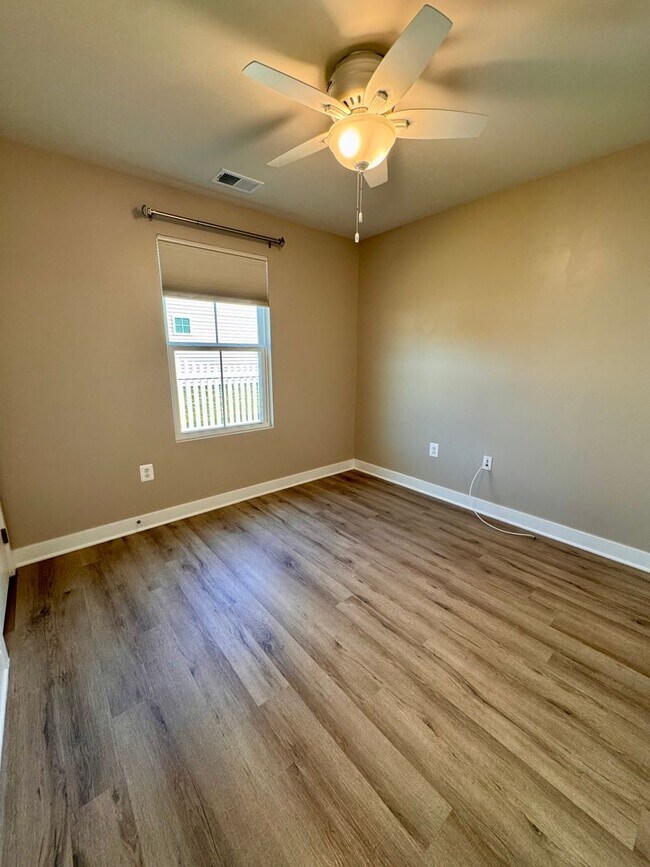 Building Photo - Duplex for Rent in McGaheysville