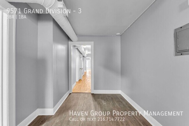 Building Photo - 9571 Grand Division Ave